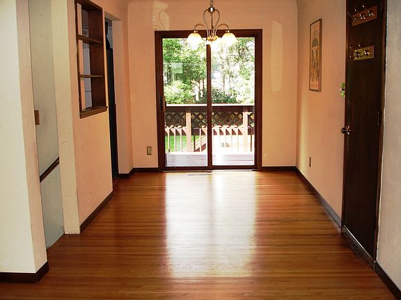 Dining Area overlooks Back Deck