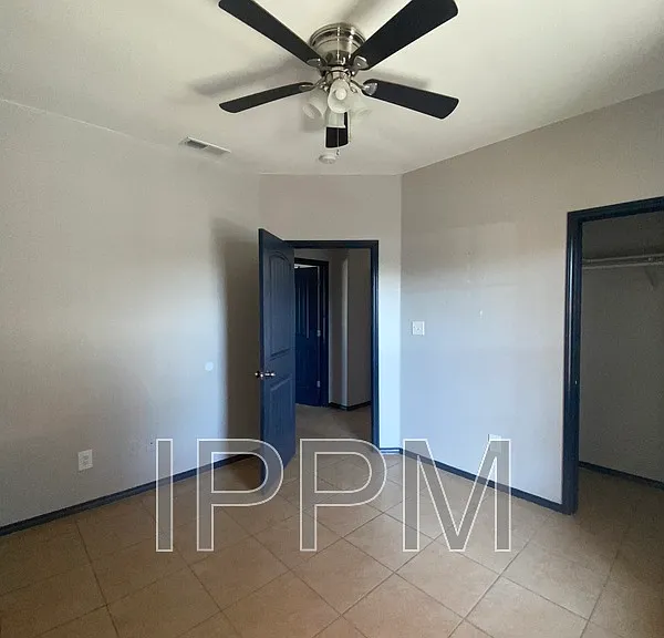 302 S FM 491 — Photo 5