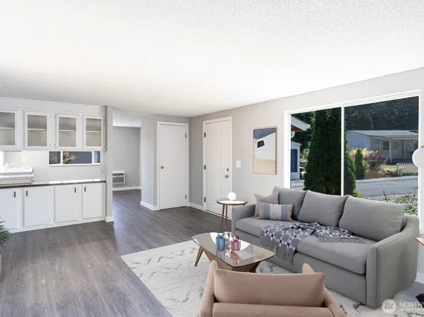 1420 NE Steele Creek Drive, Bremerton, WA 98311