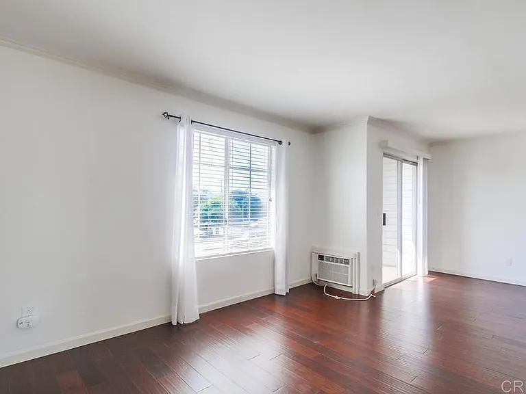 3950 Cleveland Ave #215 — Photo 17
