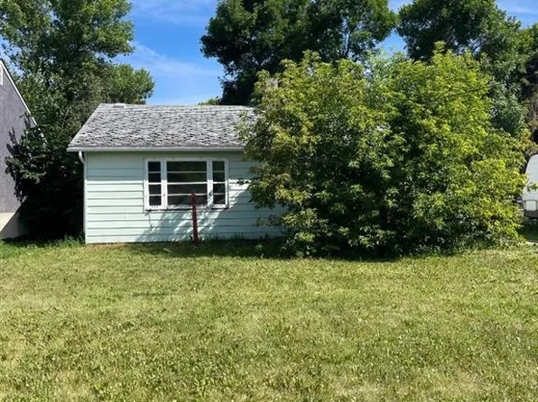 4829 N 56th Ave, High Prairie, AB T0G 1E0