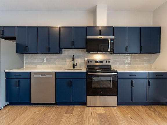 3rd image of 213 French St #5