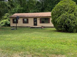 36 Stratford Dr, Colonial Beach, VA 22443