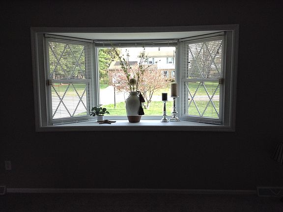 4th image of 6556 Riverton Cir NW