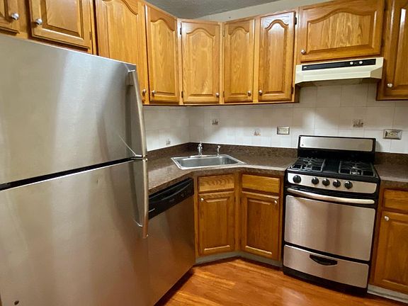 2nd image of 6515 Boulevard E #Gl