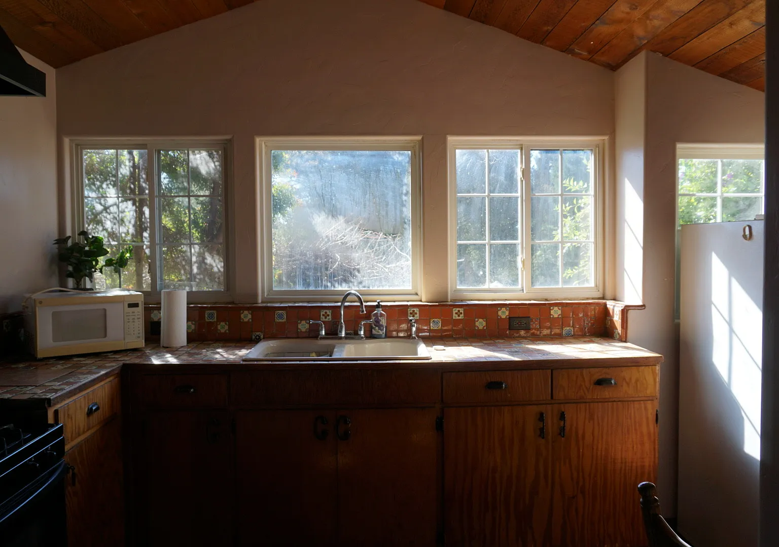1 bed, 600 sqft, $2,500 — Photo 3