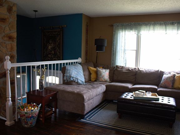 3rd image of 944 Alden Dr