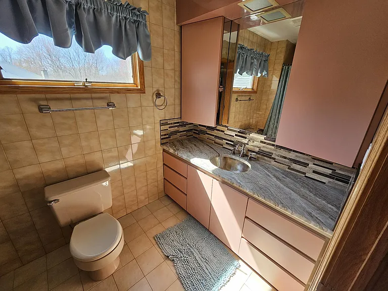 75 Horton Rd — Photo 22