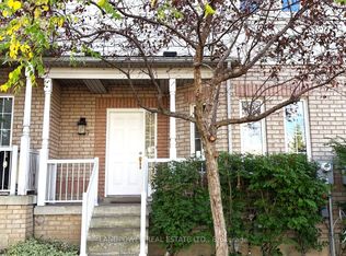 447 Hollandview Trl, Aurora, ON L4G 7M6