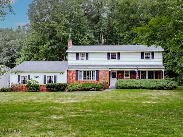 2 Ashley Drive, Ballston Lake, NY 12019