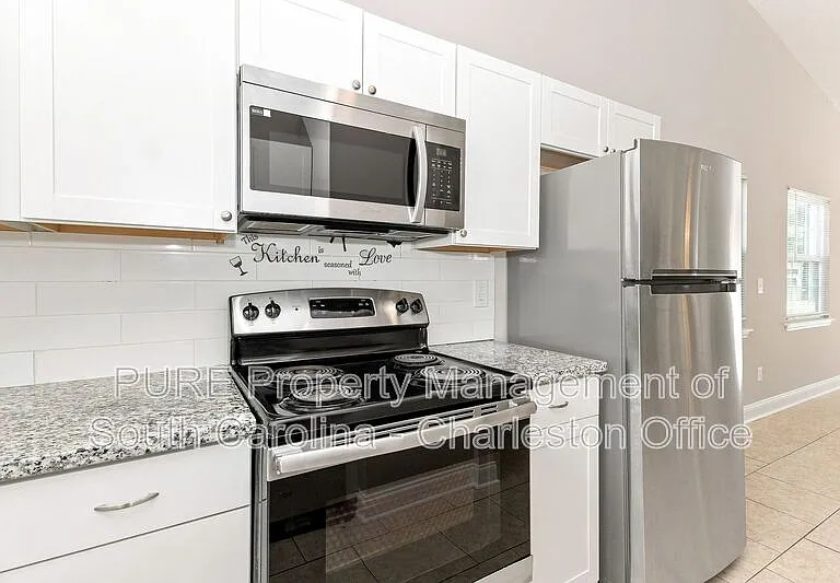 9610 N Cardinal Dr — Photo 9