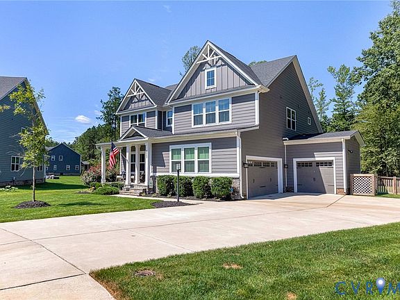 3rd image of 9543 Halifax Green Dr
