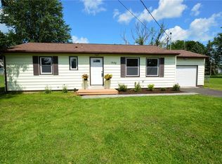 1552 Ayrault Rd, Fairport, NY 14450
