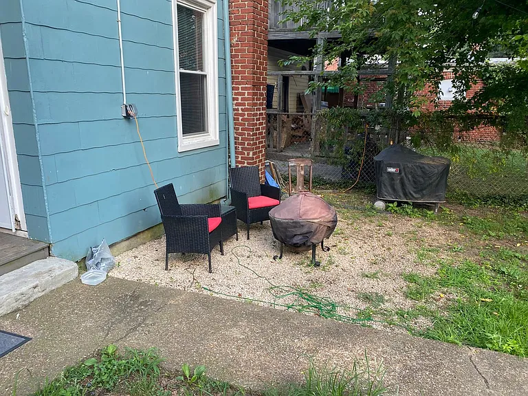 2220 Parkwood Ave — Photo 16