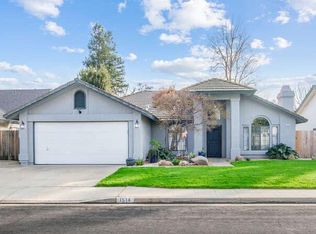 1514 Fallbrook Ave, Clovis, CA 93611