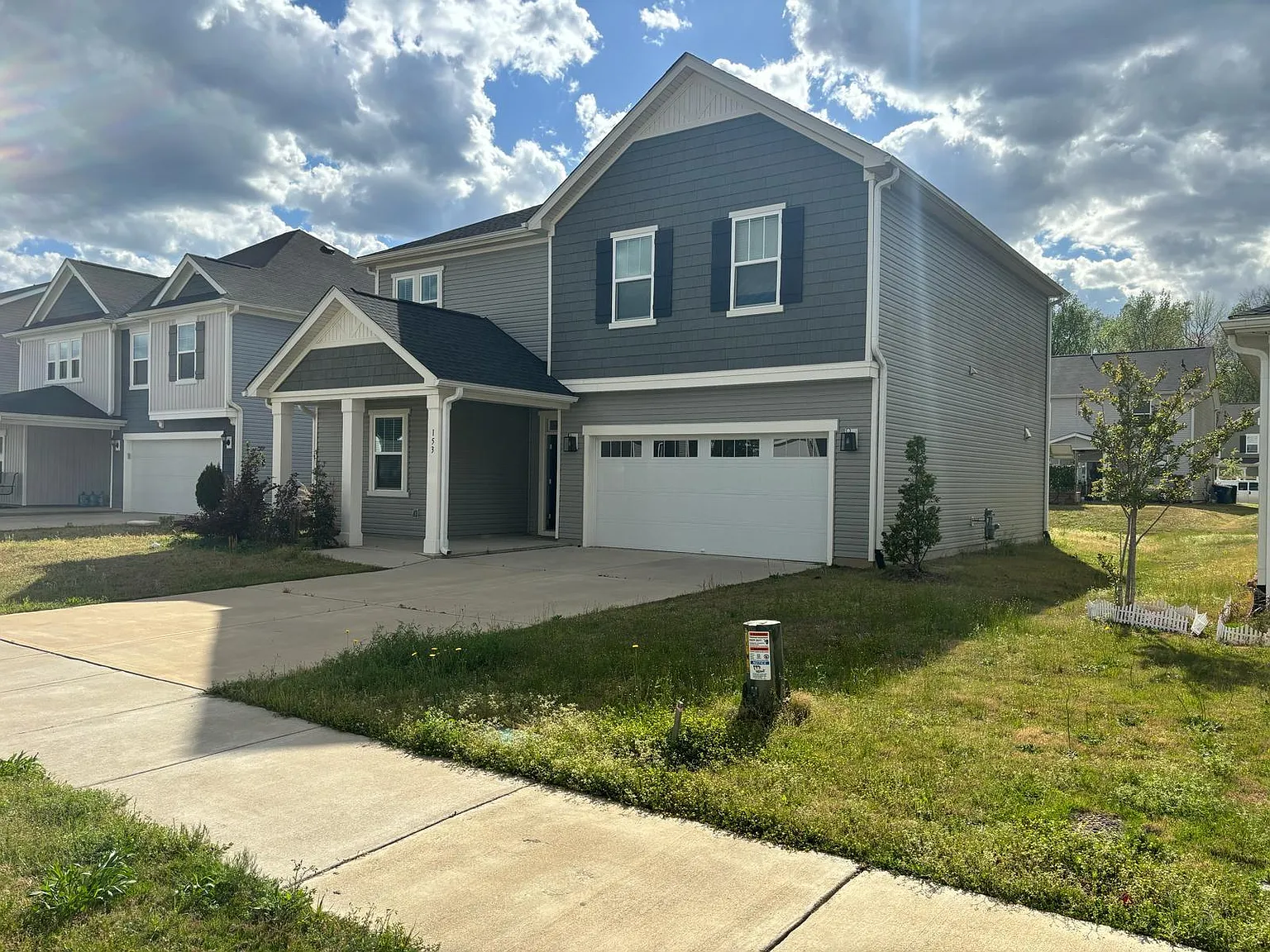 4 bed, 2381 sqft, $2,249 — Photo 2