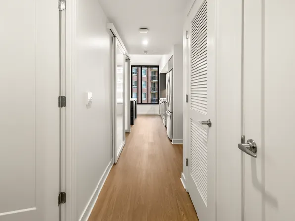 Solaire 7607 Old Georgetown