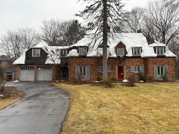 3240 Elizabeth St, Wayne, MI 48184