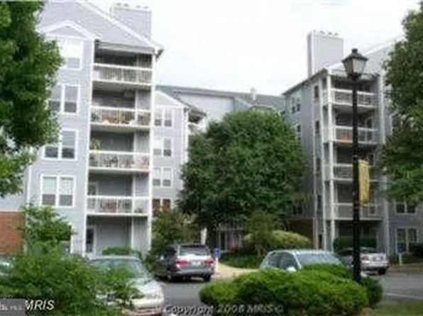 3178 Summit Square Dr APT A3, Oakton, VA 22124