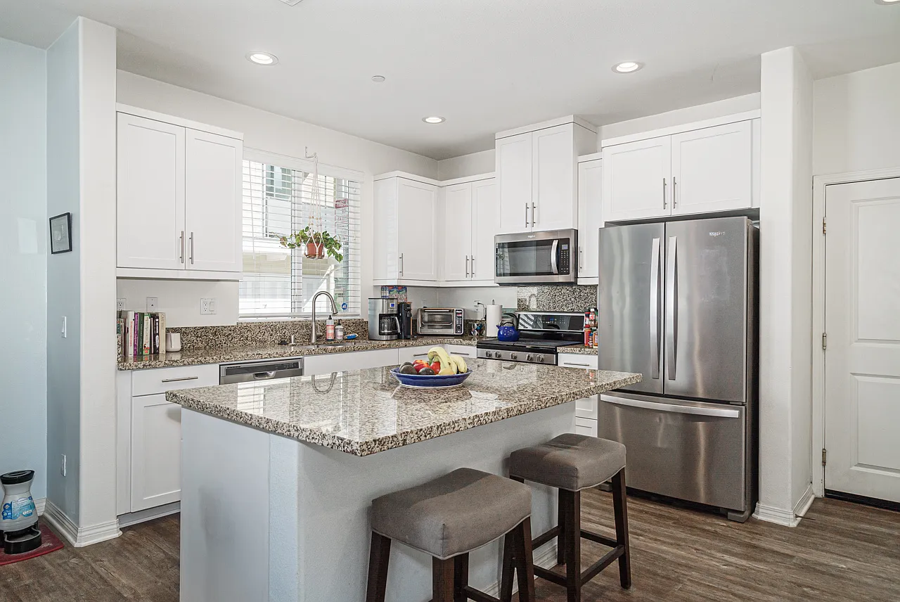 512 Heron Lane - 1 — Photo 4