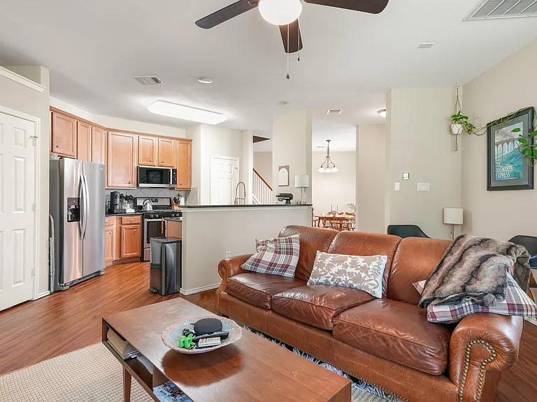 1900 Scofield Ridge Pkwy #1203 — Photo 2