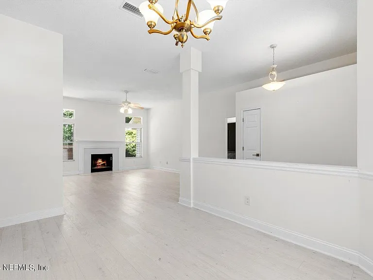 1722 Branch Vine Dr W — Photo 9