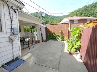 151 Nighbert Ave, Logan, WV 25601