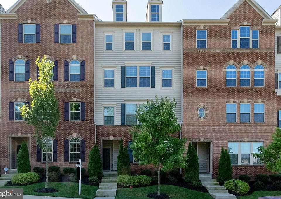 Welcome Home to Piebald Square