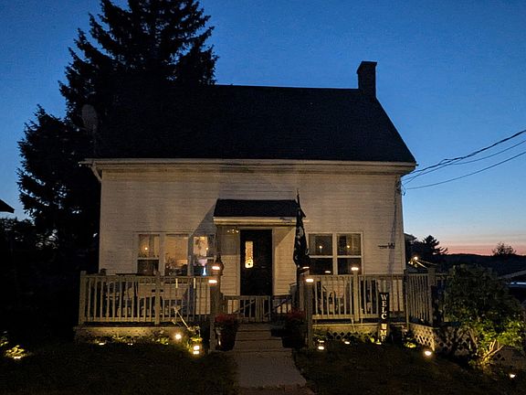 3rd image of 141 12th Avenue