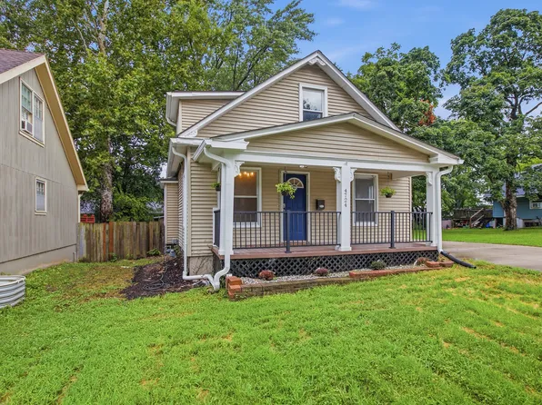 4724 Delmar St, Roeland Park, KS 66205