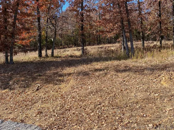 680 Woodlands Dr, Tahlequah, OK 74464