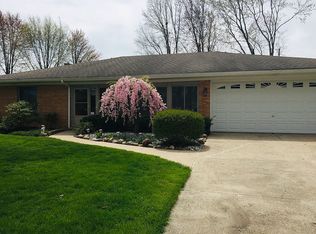 23230 Rochelle Dr, Macomb, MI 48042