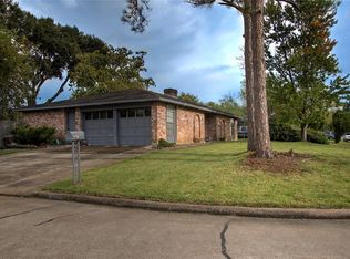 16603 Tibet Rd, Friendswood, TX 77546