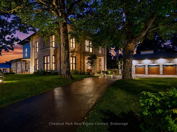 88 Bridge St, Prince Edward County, ON K0K 2T0