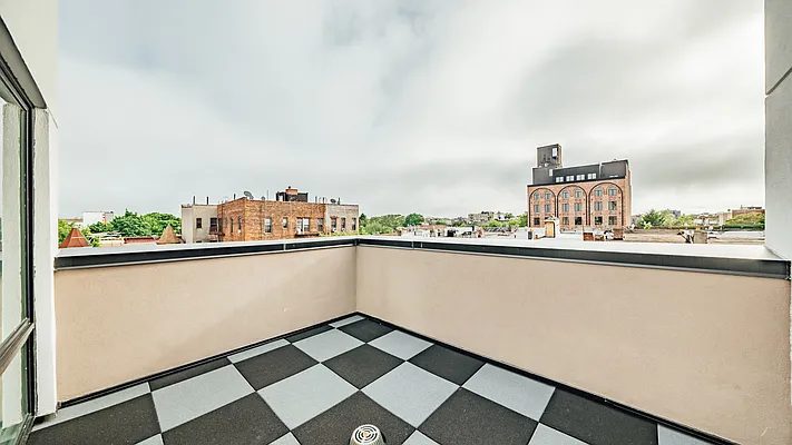 Rented by Nooklyn NYC LLC | media 31