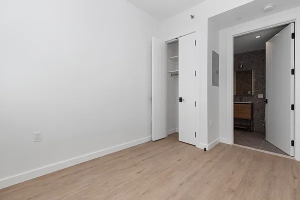 Rented by Nooklyn NYC LLC | media 24