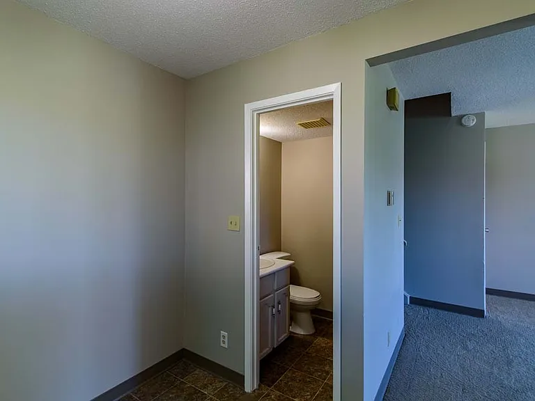 10 Albina Way — Photo 8