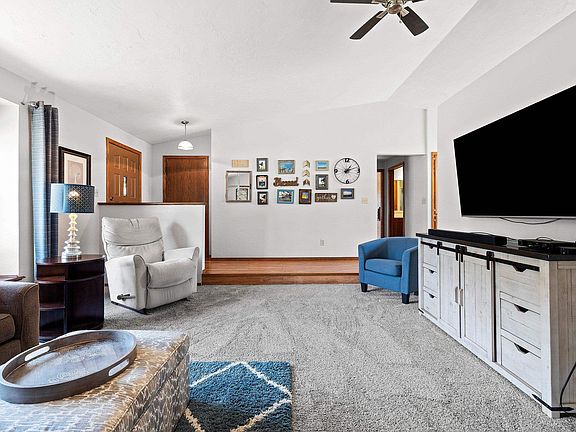 4th image of 1841 Baltic Cir