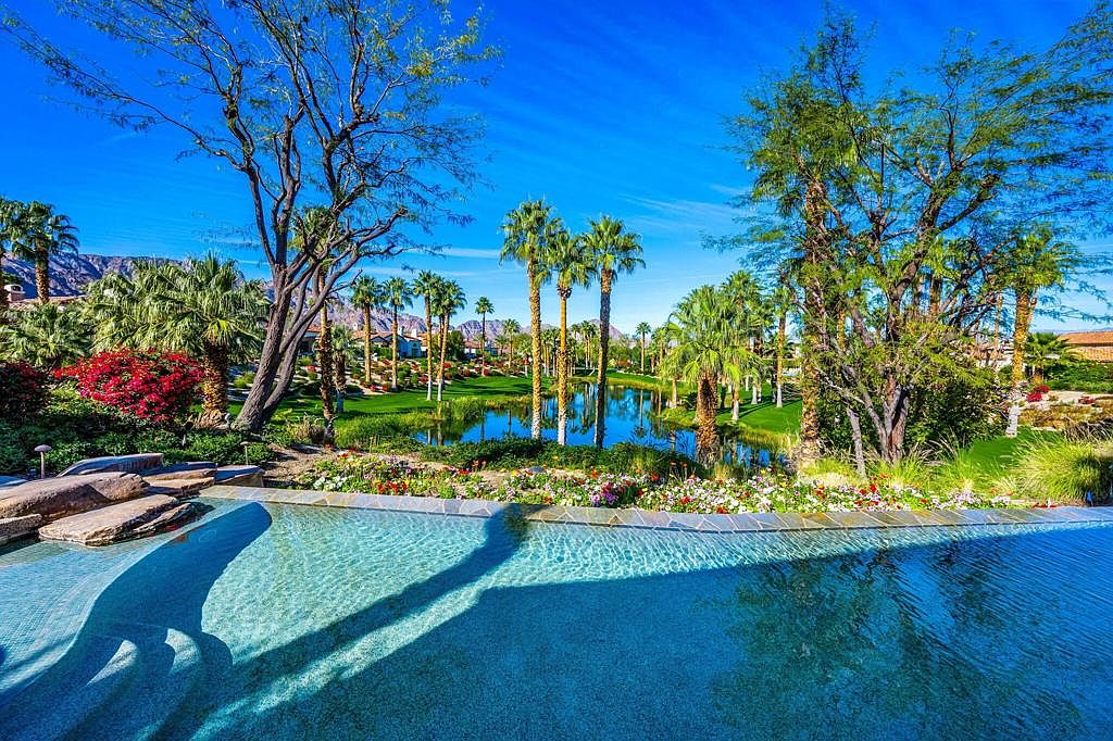 53000 Latrobe Ln