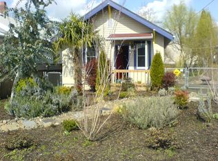 2519 SE Tacoma St, Portland, OR 97202