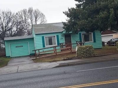 1306 W Washington Ave, Union Gap, WA, 98903