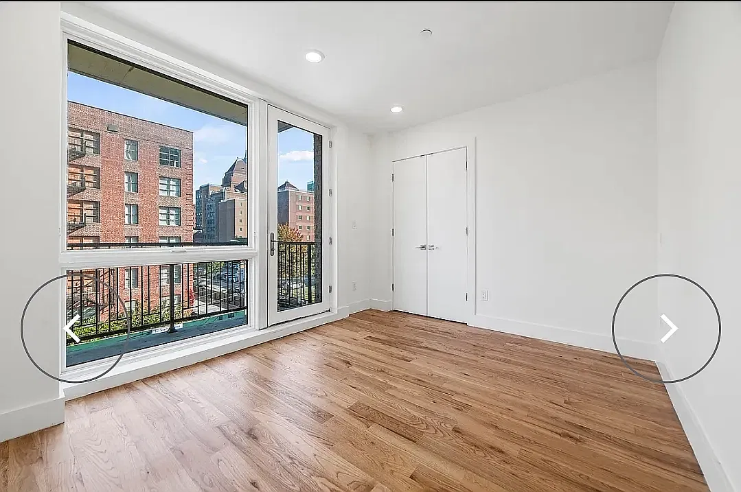 1547 President Street — Photo 2