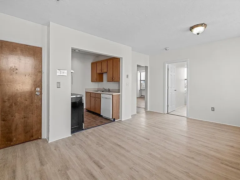 1 Cypress Rd #107 — Photo 2