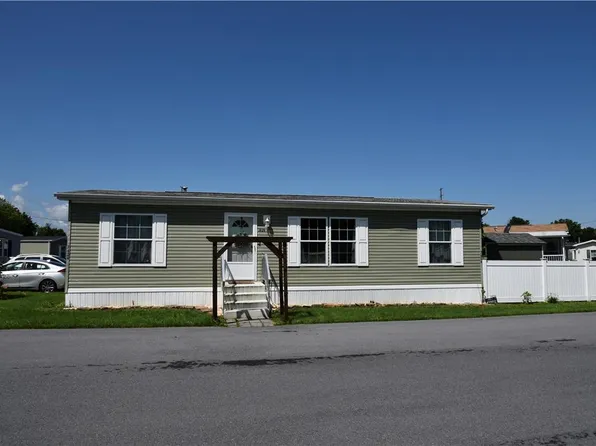 7424 Marquis Dr, Trexlertown, PA 18087