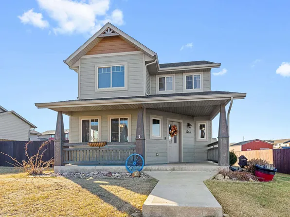 1243 Fairbanks Dr, Box Elder, SD 57719