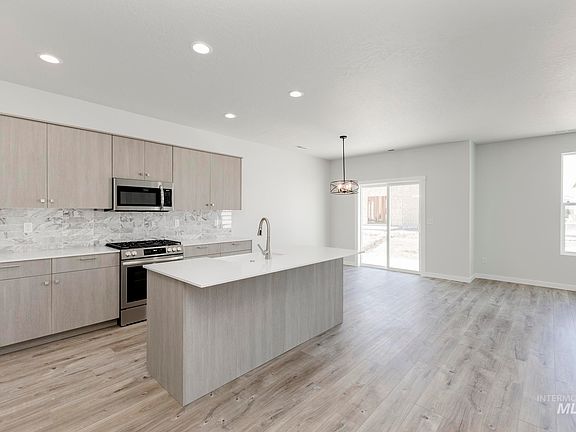 4th image of 4265 E Woodmurra St