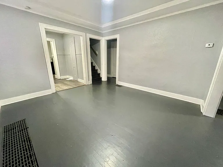 5631 Park Ave — Photo 6