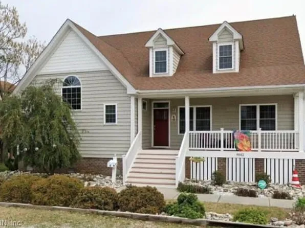 9542 18th Bay St, Norfolk, VA 23518
