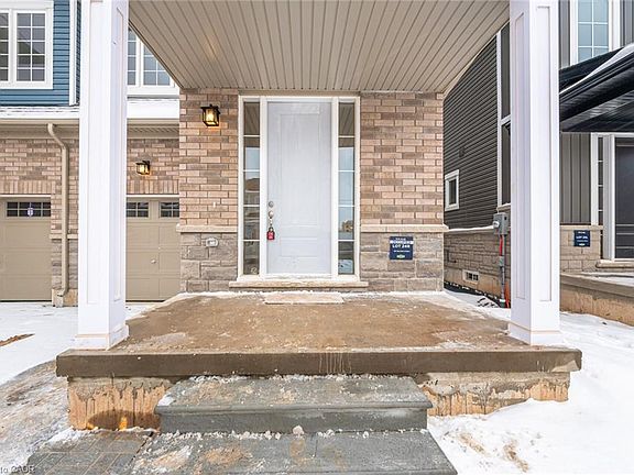 5th image of 109 Molozzi St