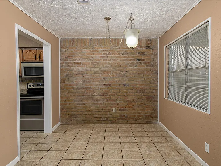 20339 Fieldtree Dr — Photo 6